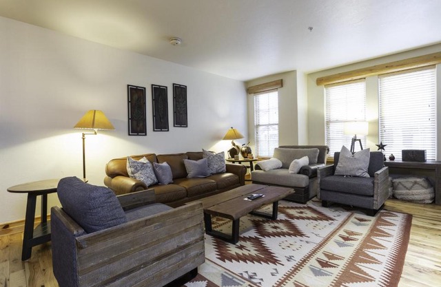 2 Bedroom Condo - The Lodges at Deer Valley condo
