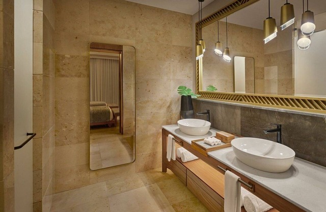 2 Bedroom Estates 5 Diamonds, VIP Golf Tournament, VIP Park Access Vidanta World