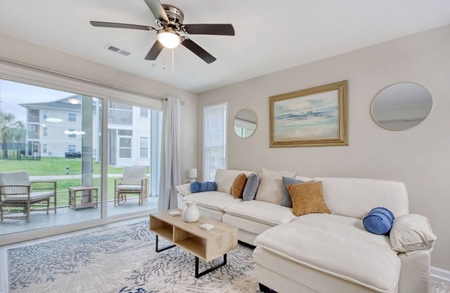 2 Bedroom Golf Course Oasis at Rive Oaks