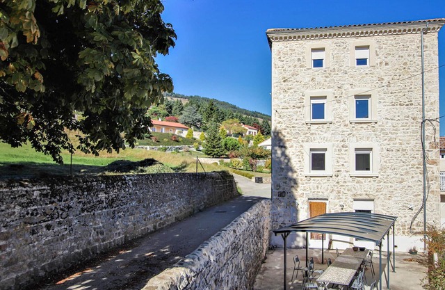 2 bedroom gorgeous apartment in Vanosc