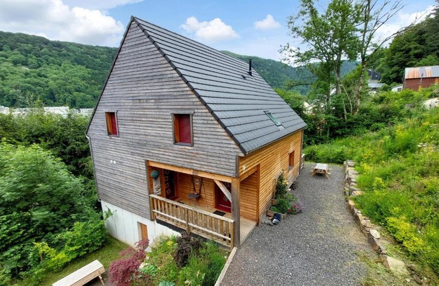 2 Bedroom Gorgeous Home In Mont-Dore