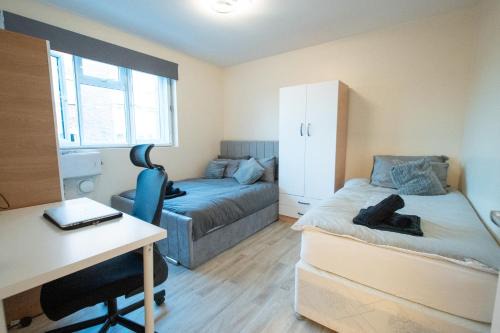 2 Bedroom Limited-time offer for long stays near City Airport