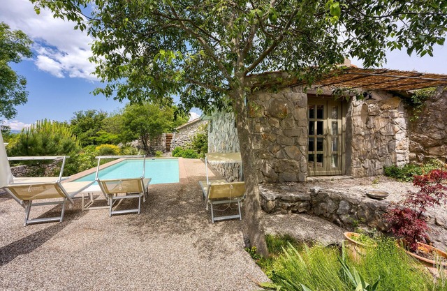 2 bedroom pet friendly home in Malinska