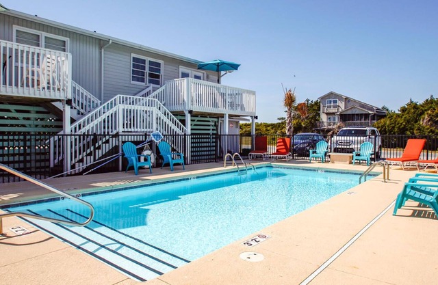 2 bedroom second row unit, across from beach, saltwater pool