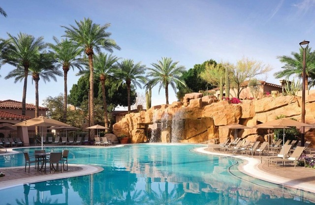 2 bedroom Sleeps 8 at the Sheraton Desert Oasis
