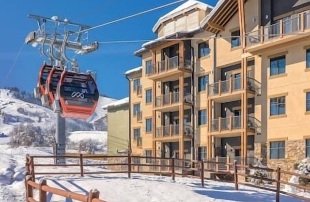 2 Bedroom Suite-Wyndham Resort, Ski-In/out
