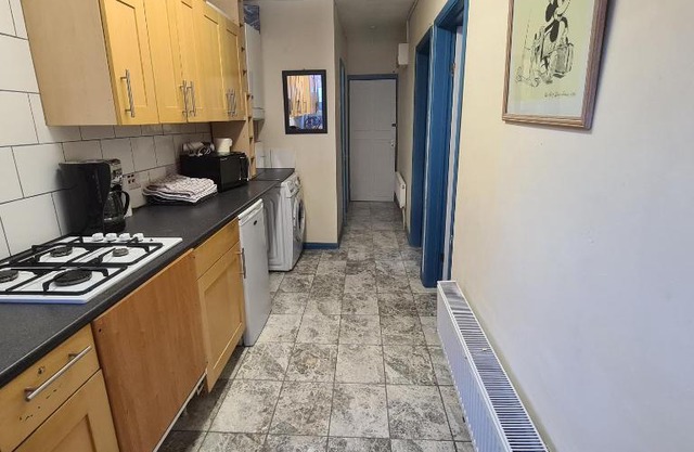 2 Bedroom w/shower flat, ALL TO YOU, not shared