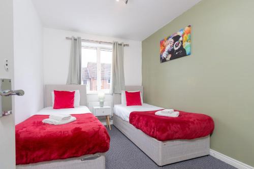 2-BR Executive En-Suite Apartment by MBiZ