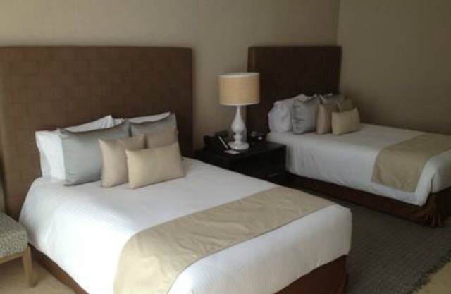 2 BR Luxury Condo, 2,754 sq ft., Free GOLF and SPA (a $22,000 value)