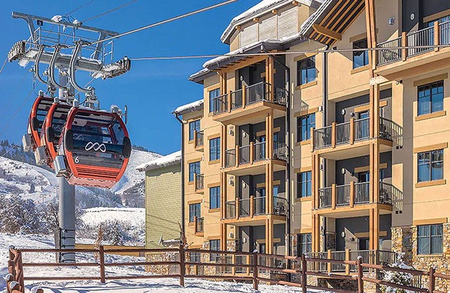 2 BR Villa - Family Friendly Resort - Ski-in-Ski-out - Sleeps 8!