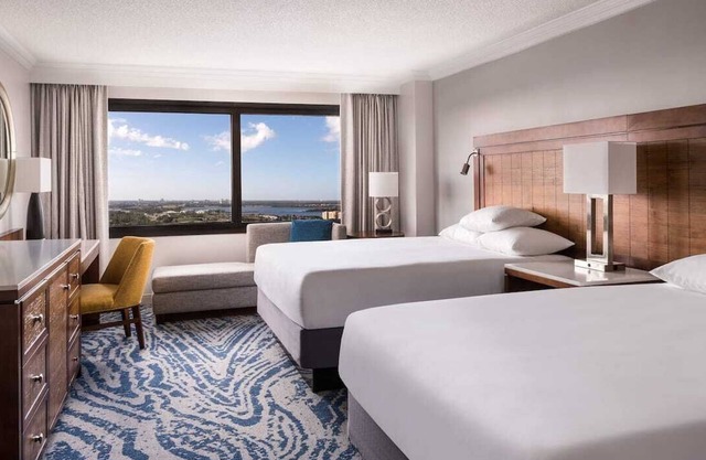 2 Connecting Suites at a 4.5⭐️ Hotel