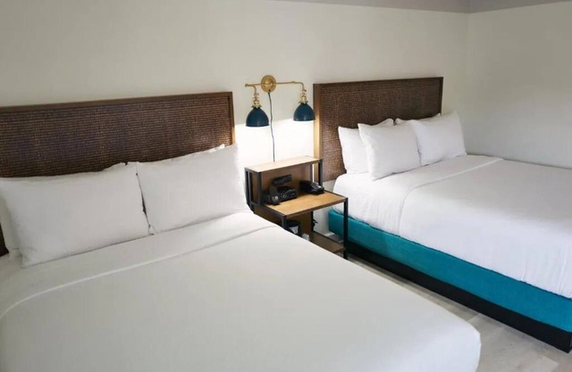 2 Contemporary Units with Heated Pools & Easy Access to San Francisco Sites