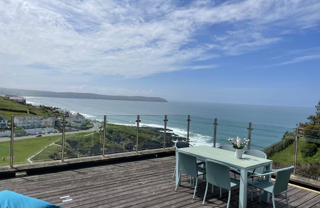2 Gull Rock, sleeps 4 sea views