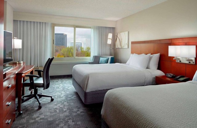 2 Kid-friendly Accommodations Close to Atlanta Botanical Garden! W/Pool Access!