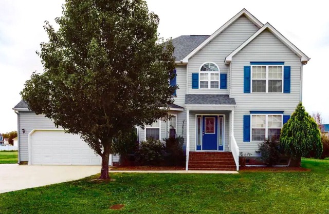 2 Master Bedrooms Home Away From Home