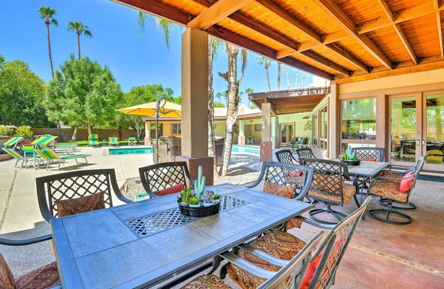 2 Mi to Old Town: 'The Grand Palms Estate' w/Pool