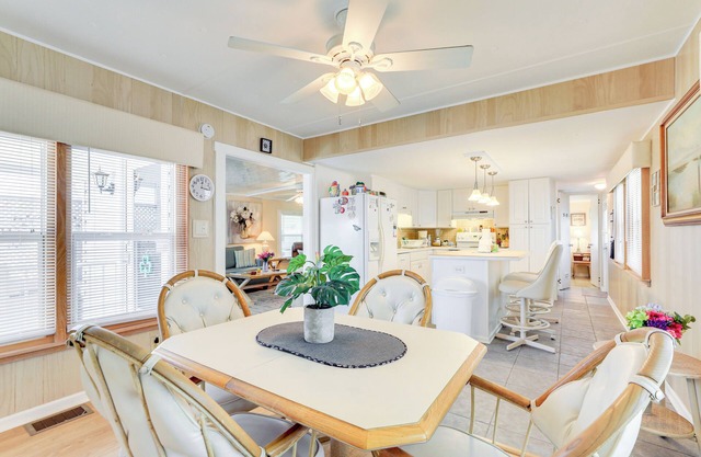 2 Mi to Venice Beach: Home w/Pool Access