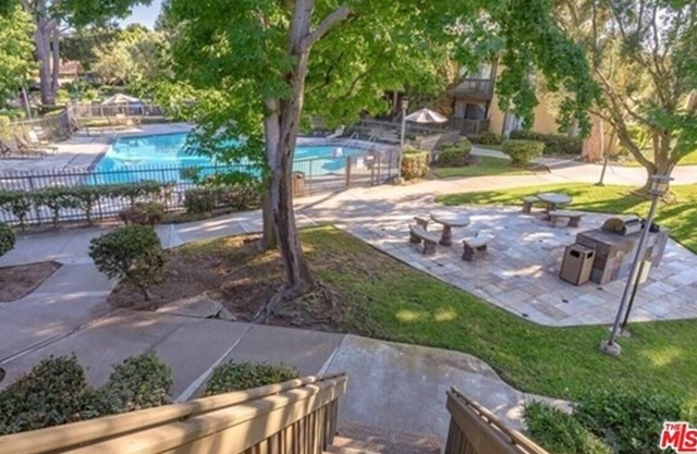 2 Rooms to rent in beautiful 2 story home