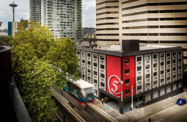 2 Urban Two Queen w/Tub, Hotel FIVE, Refreshing Treats, Prime Seattle Location