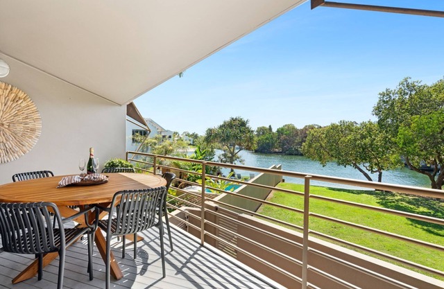 2/Villa Marina 106 Noosa Parade Noosaville QLD 4566