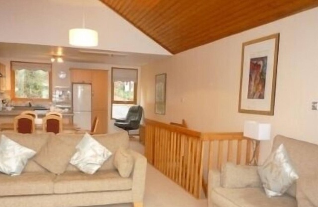 20 KESWICK BRIDGE, family friendly, with a garden in Keswick