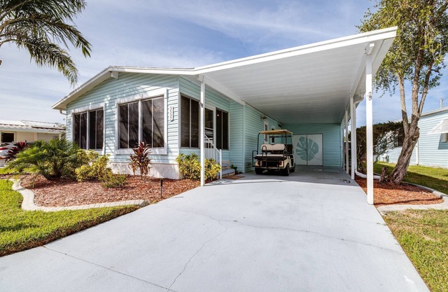 20% off Month Stays |55+ Resort Home w/Golf Cart |5 Star Country Club in Cypress Lakes |Golf & Pool