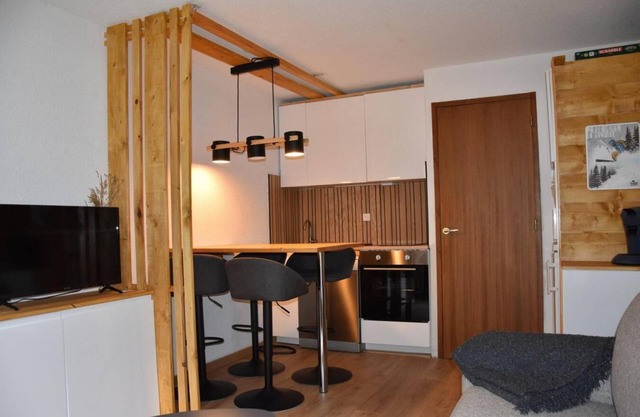 200m from ski slopes, terrace, tv, ski locker, 29m², Pralognan-la-Vanoise