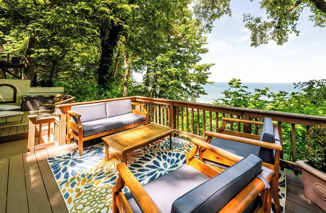 2024 remodeled historic Lake Michigan waterfront Union Pier home with spa.