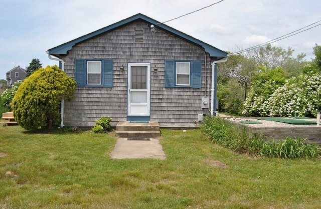 2025 ~ NOW BOOKING ~ EAST MATUNUCK SUMMER COTTAGE