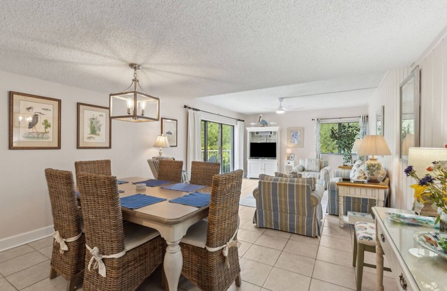 2034 Beachwood - Close to the Omni and Steps to the Beach