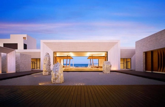 2050 sqft suite w/fully equipped kitchen & private pool @ luxurious Nobu Resort