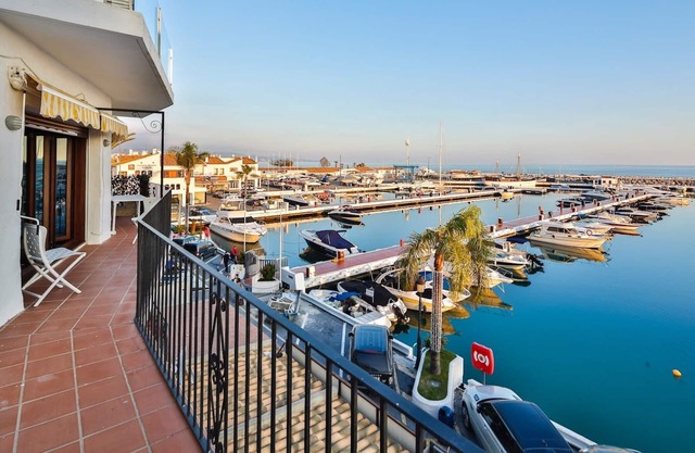 218 Puerto Banus Marbella Front Line 270 meters