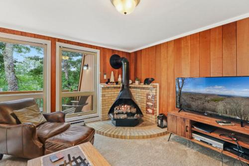 220 Charter Hills Rd B5 by Carolina Stays