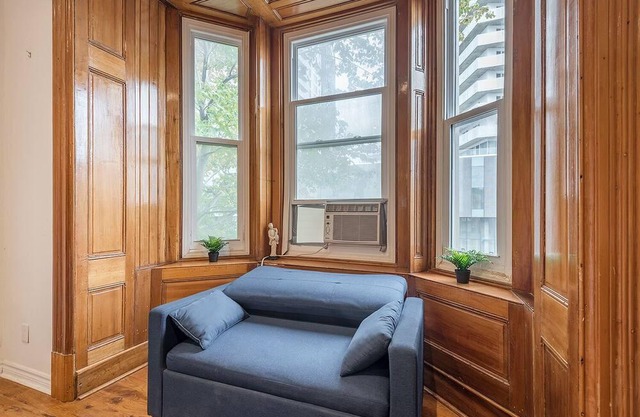 2214 Blvd René-Lévesque Lovely 3BedR