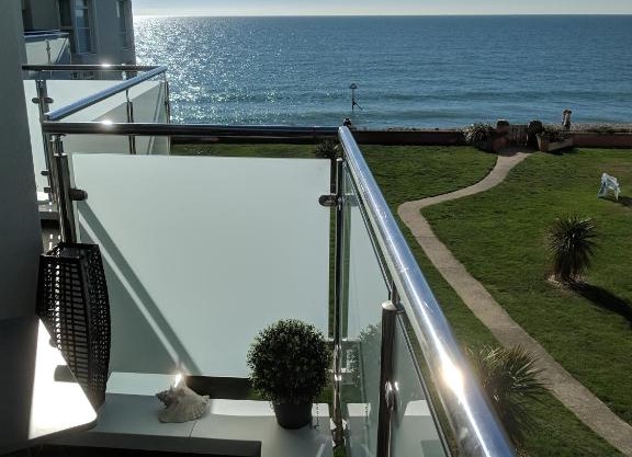 23 Seagate Court