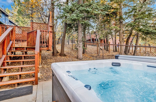 2345-alameda Landing 3 Bedroom Chalet by RedAwning