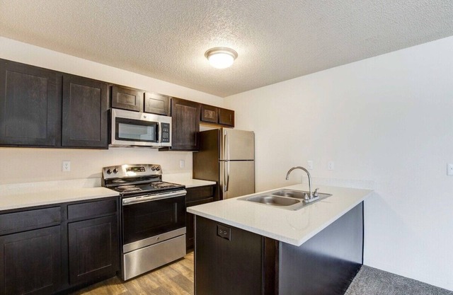 2400-D · Prime Location: 4-BR APT Near KSU Football Stadium