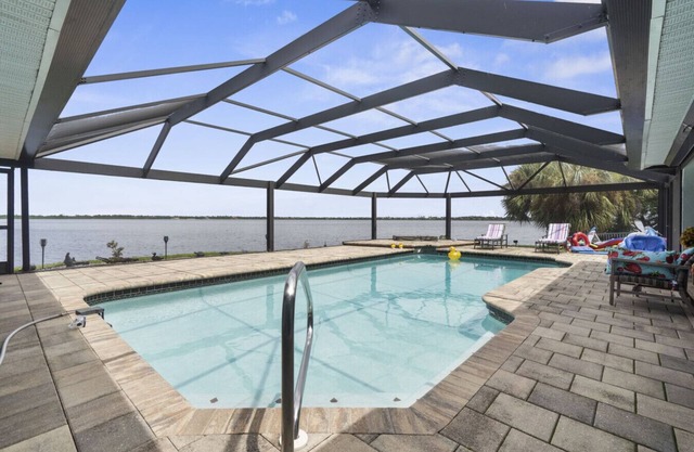 2459 Dixon Terrace @ Port Charlotte, FL