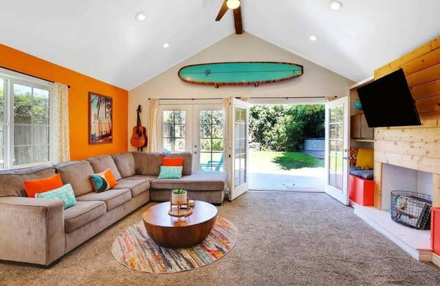 25%Off Sept WkDays Cozy, Clean & Spacious, Hot Tub