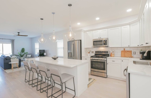26 N Washington Ave S