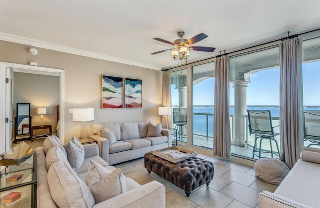 2B @ Portofino P5-1506 Sunset Views!