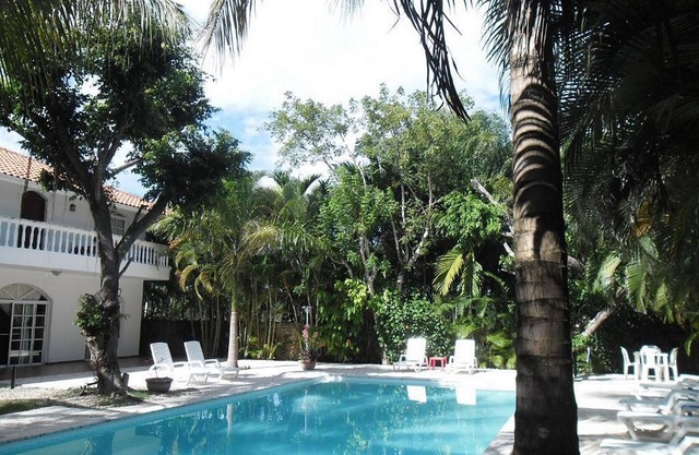 2BD Sosua apartment, pool/Wi-Fi/cable TV. near everything