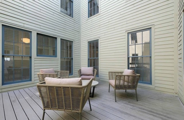2BR Apartment with King Beds, Historic Charm