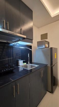 2BR Bi-Level BGC Skyline 150mbps WiFi
