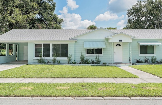2BR + Guest Room/Office - Pet Friendly