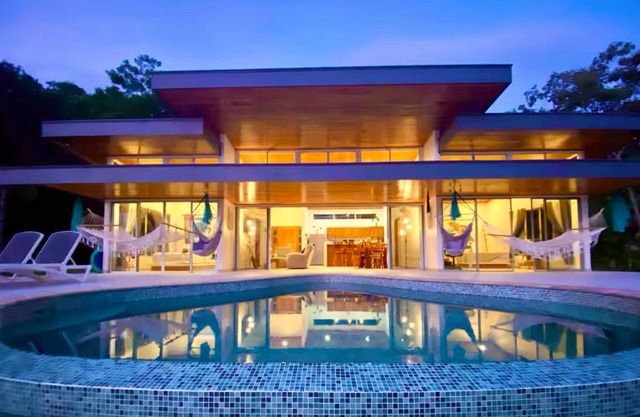 2BR Jungle Villa with Infinity Pool and Manual Antonio Ocean Views
