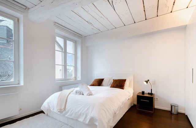 2BR Open Space Apt - City Center Gem