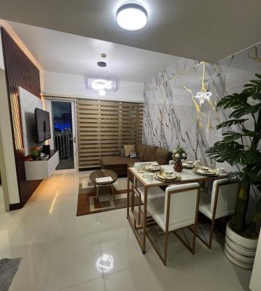 2BR Staycation in front of MOA Near Aiports Entertainment City Ayala Malls Parqal Worldtrade Center PICC Starcity SEA ESCAPE BLISS
