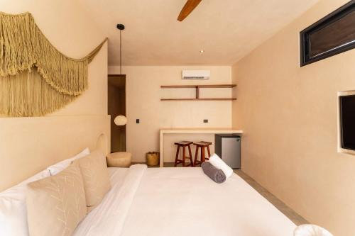 2BR Villa with Private Pool & Resort Amenities