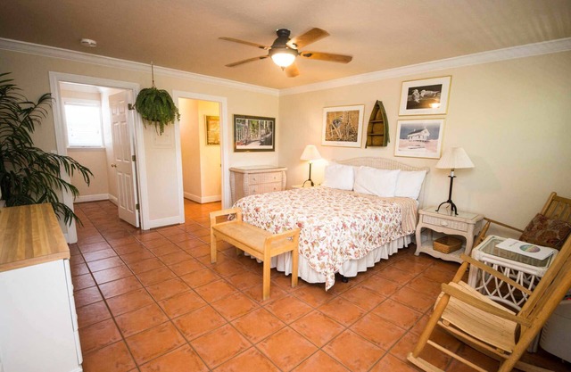 2nd floor hotel room. Pet Friendly